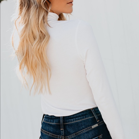 NEW // Day to Day Turtle Neck Top - White - Picture 6 of 7